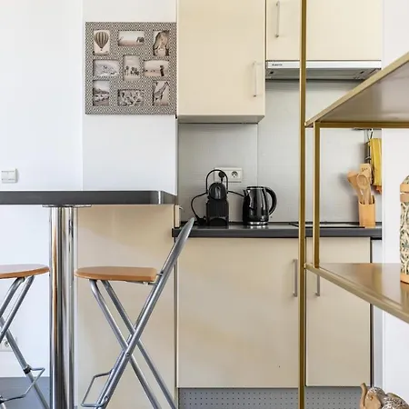 Apartment Charming In The Center Of Cannes